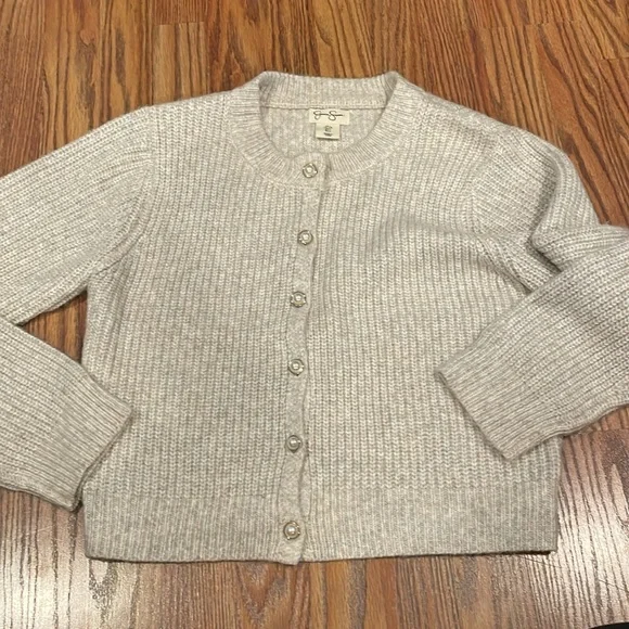 Jessica Simpson sweater 👚 - Picture 3 of 7